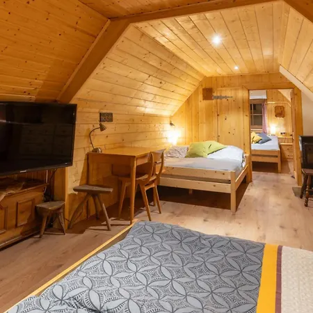 Vrsnik Hideaway Vikendica