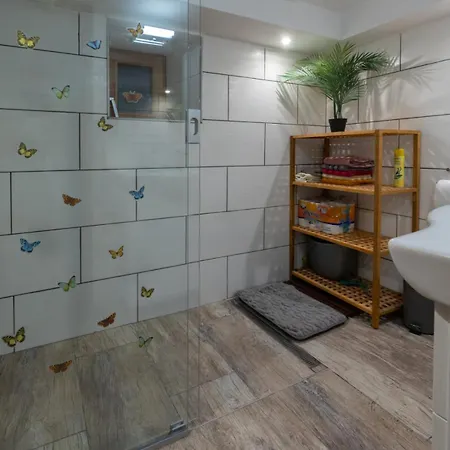 Vrsnik Hideaway Vikendica *