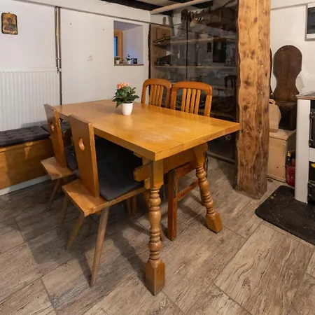 Počitniška hiša Vrsnik Hideaway