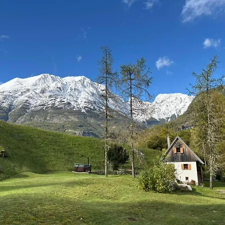 Vrsnik Hideaway Počitniška hiša Soca